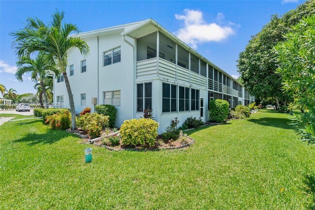 Building Photo - 431 Markham S