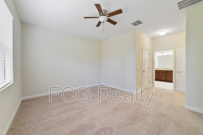 Building Photo - 1215 Long Cove Loop