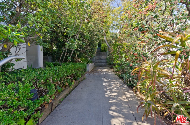 Building Photo - 11007 Strathmore Dr