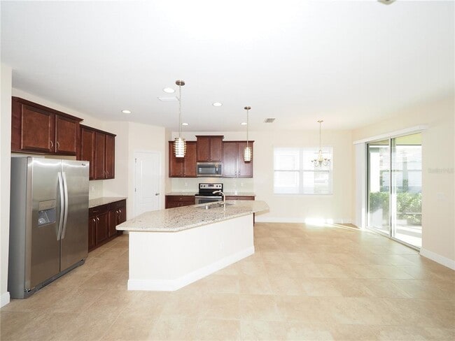 Building Photo - 995 Molly Cir