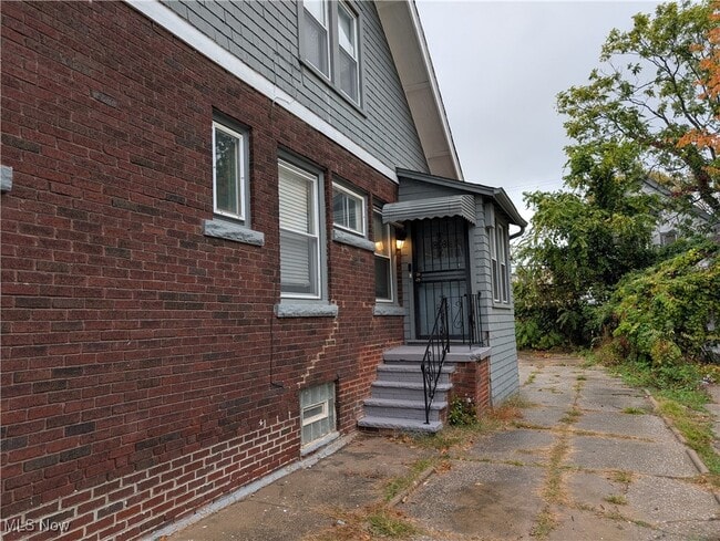 Building Photo - 12335 Forest Grove Ave