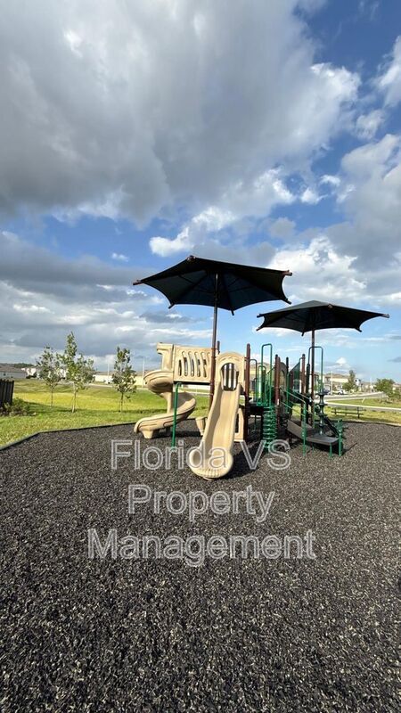 Building Photo - 804 Horsetail Dr