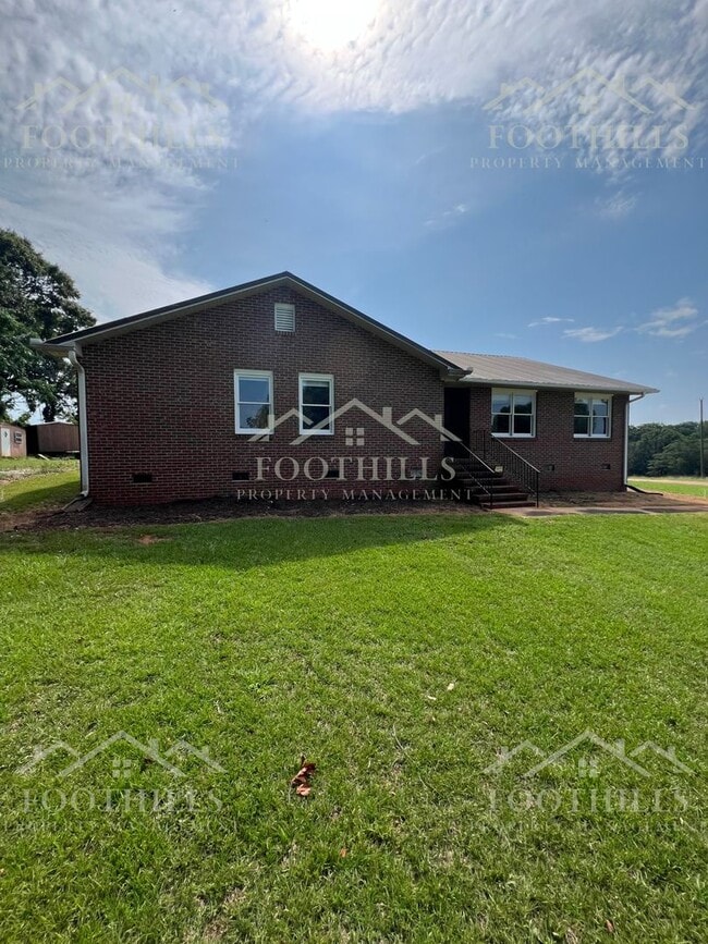 Primary Photo - Peaceful Country Living with Stunning View...