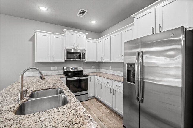 Building Photo - The Perfect Rental in Rupple Meadows!