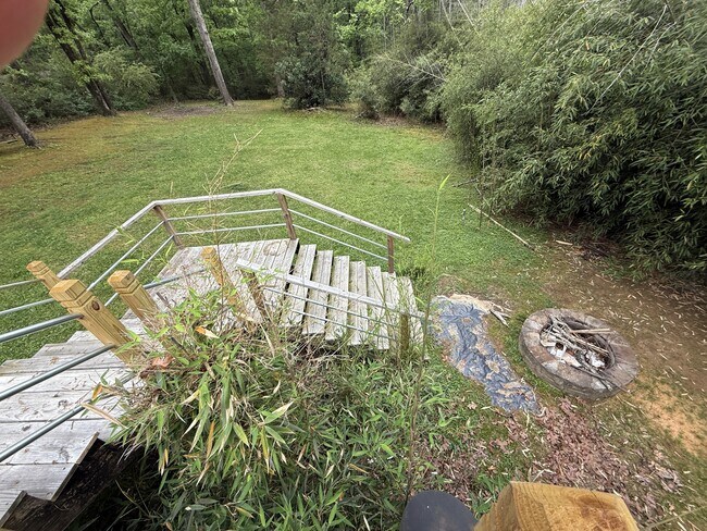 Building Photo - 102 Blueridge Pl