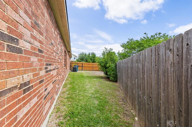 Building Photo - 11021 Reliance Creek Dr