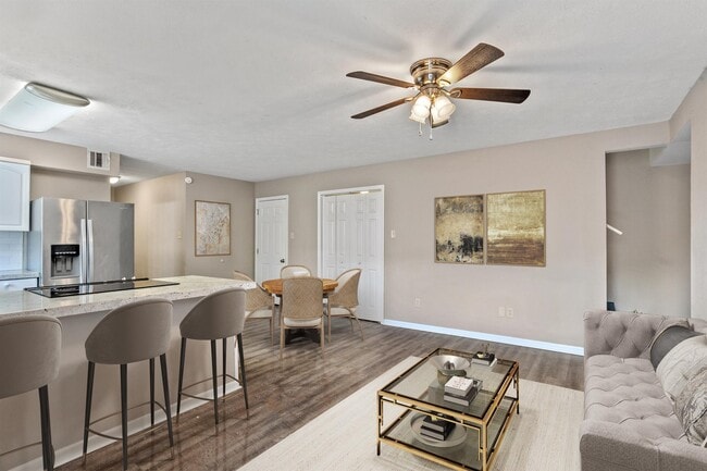 Building Photo - 315 1/2 Rio Hondo-