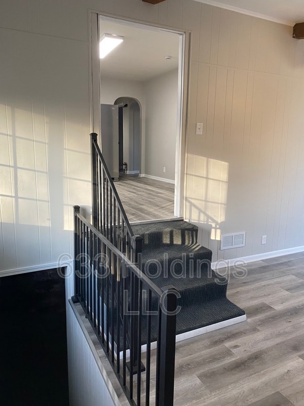 Building Photo - 3807 N Faber Ave