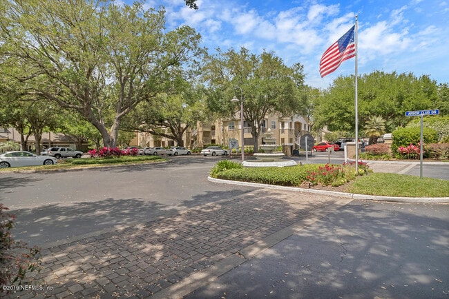 Building Photo - 29 Arbor Club Dr