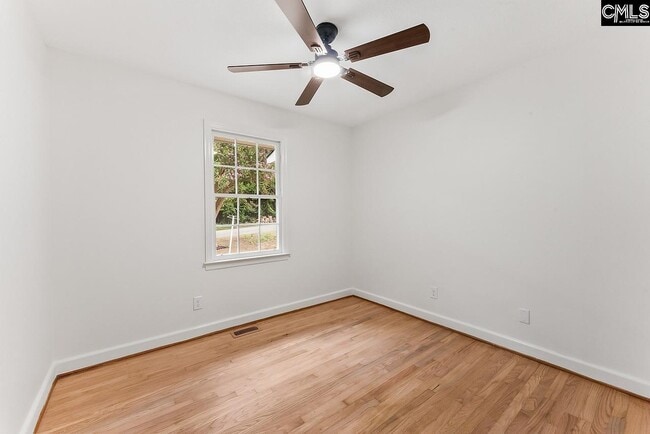 Building Photo - 7416 Parkview Dr