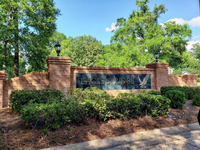 Building Photo - 3 bedroom home for rent in golden eagle's gated community, available July 6 2026, 2 car garage, f...