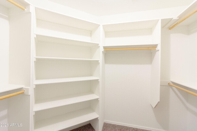 Building Photo - 506 E Utopia Rd