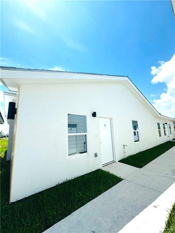 Building Photo - 2108 E Viviana St