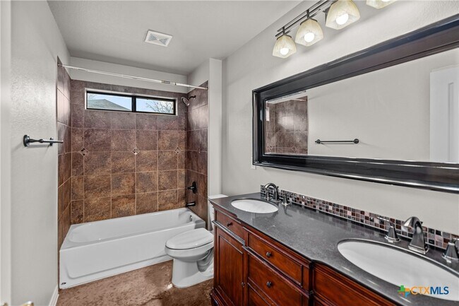 Building Photo - 103 Weeping Willow Ct