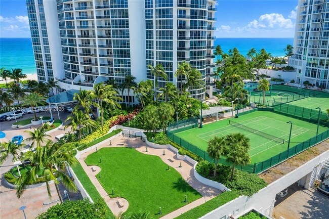 Building Photo - 18101 Collins Ave