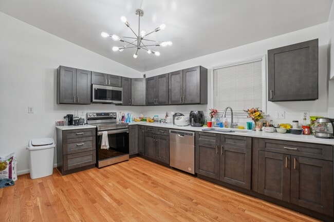 Building Photo - 2704 Rambler Ct