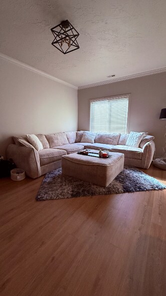 Primary Photo - 6784 Sienna Park Ln