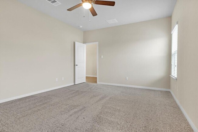 Building Photo - 1013 Gaelic Dr