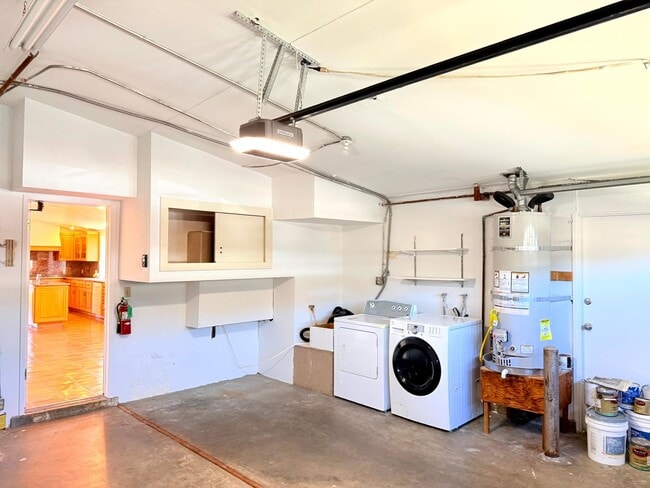 Building Photo - Fantastic Single Story 3 bed - 3 bath with backyard in Malibu - Topanga Beach Area