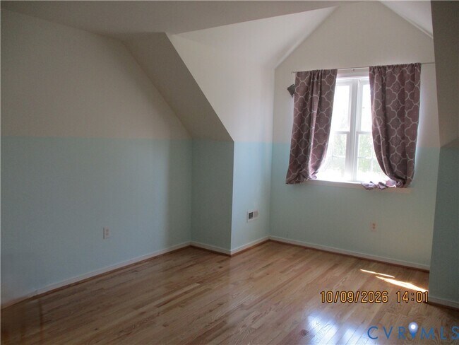 Building Photo - 5528 Abbott Cir