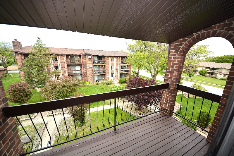 Building Photo - 15814 Orlan Brook Dr