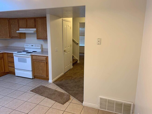 Building Photo - 1728 N 1500 W