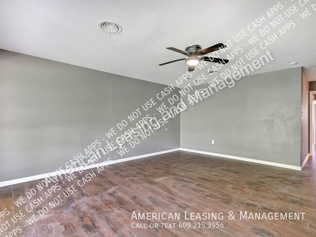 Building Photo - 180 Sparrow Way