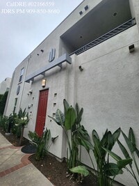 Building Photo - Upland 3 Bedroom Condo