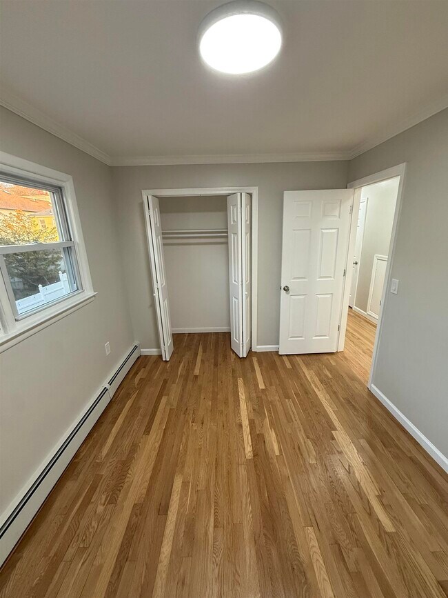 Building Photo - 6500 Columbia Ave