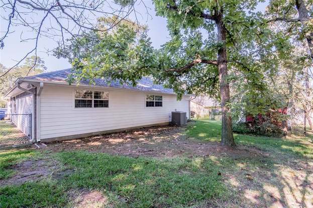 Building Photo - 203 Pine Valley