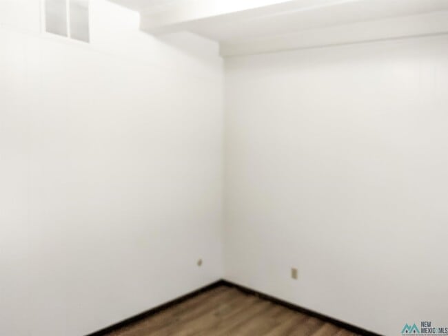 Building Photo - 1515 1 W 18th St