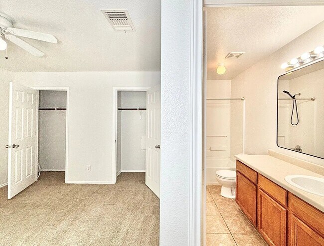 Building Photo - 10702 Mathom Landing