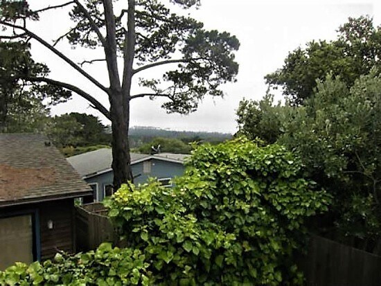 Building Photo - One Bedroom Single Family Home in Pacific ...