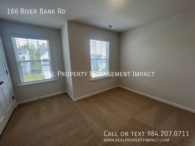 Building Photo - 166 River Bank Rd