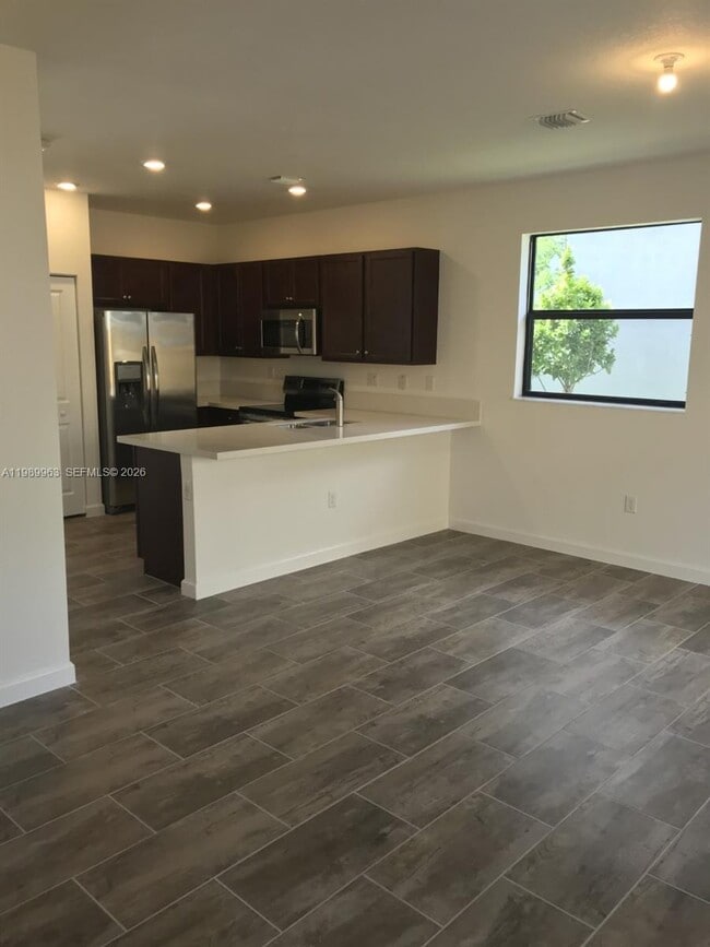 Building Photo - 25151 SW 114th Ave