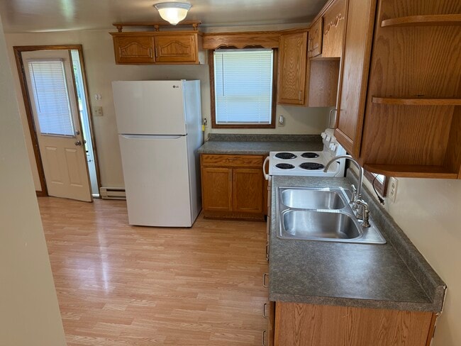 Building Photo - Letchworth house