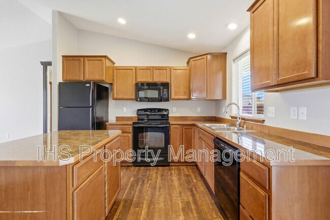 Building Photo - 5520 Leon Ct