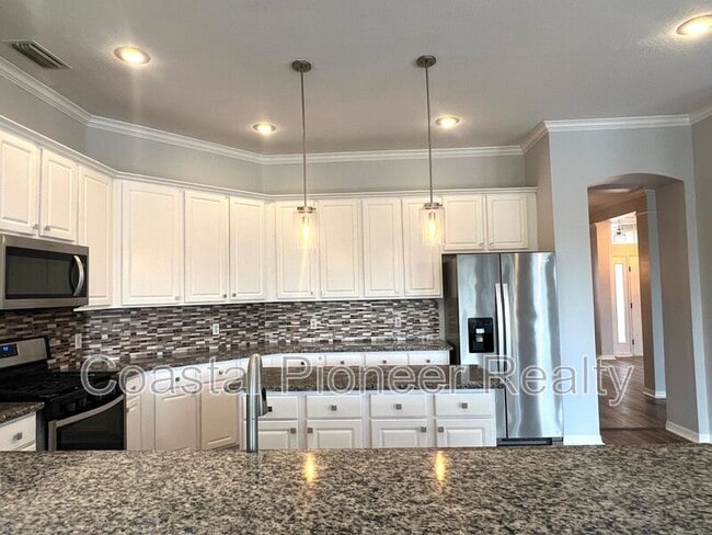 Building Photo - 18111 Sugar Brooke Dr