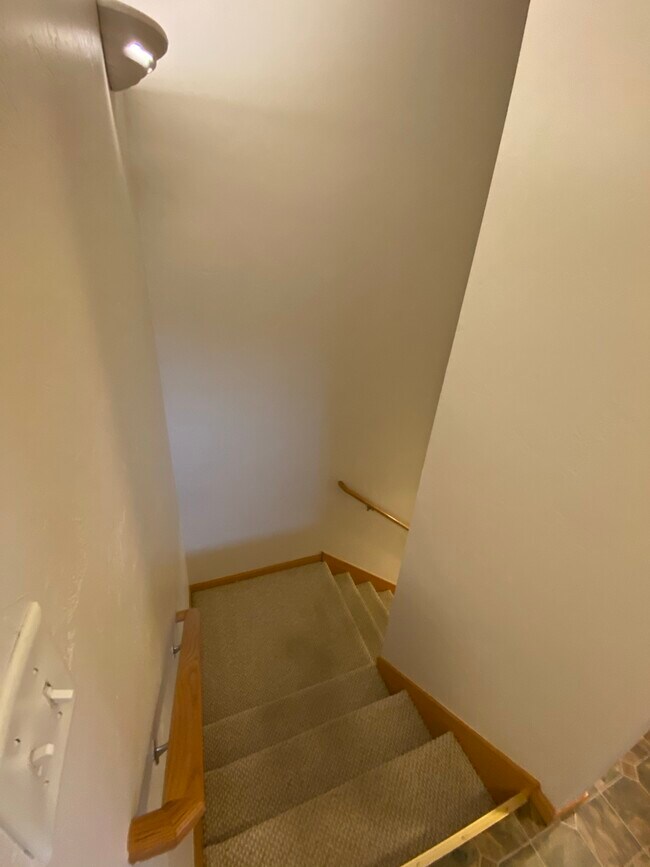 Building Photo - 5236 Sassafras Dr