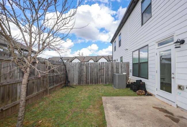 Building Photo - 7 Steelwood Ct