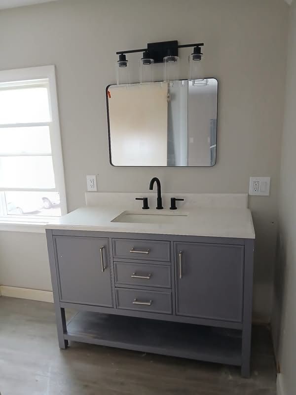 Building Photo - 20 Warwick Neck Ave