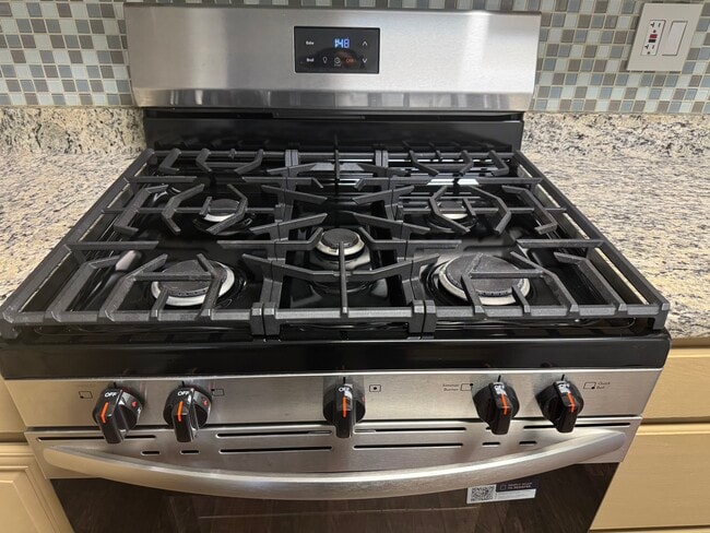 Building Photo - 10129 Oakton Terrace Rd