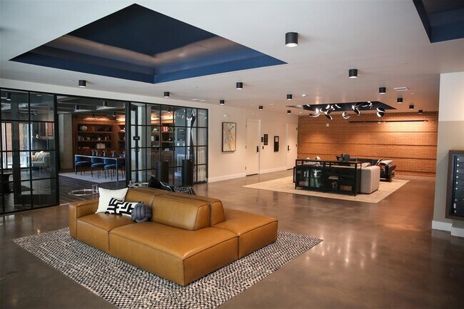 Building Photo - 207 S Congress Ave