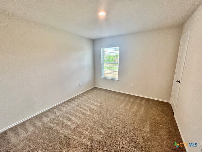 Building Photo - 2857 Brogan Creek