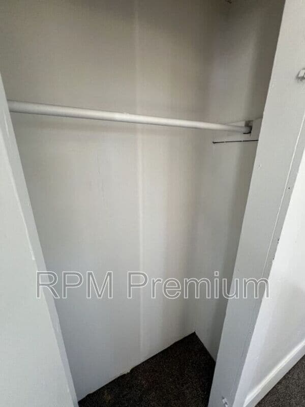 Building Photo - 13323 Sunshine Rd