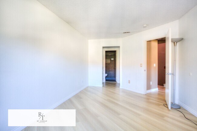 Building Photo - Phillips Ranch-Fully Updated 2-Bed, 2.5-Bath Home – Pomona Unified School District