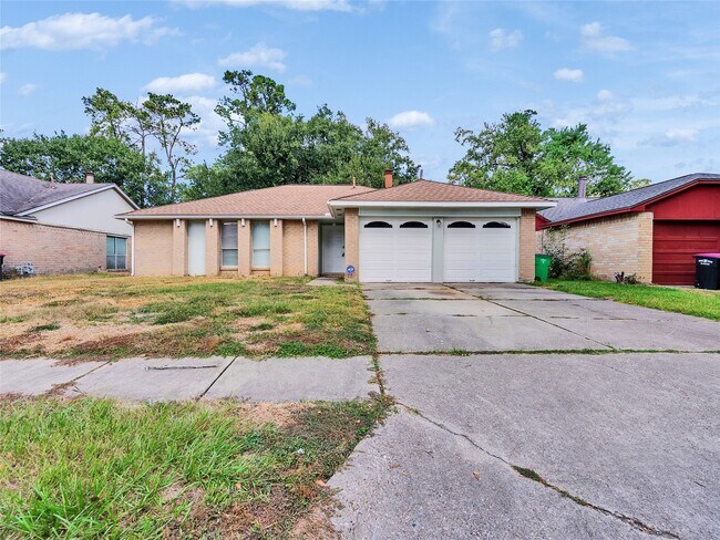 Building Photo - 24006 Spring Gum Dr