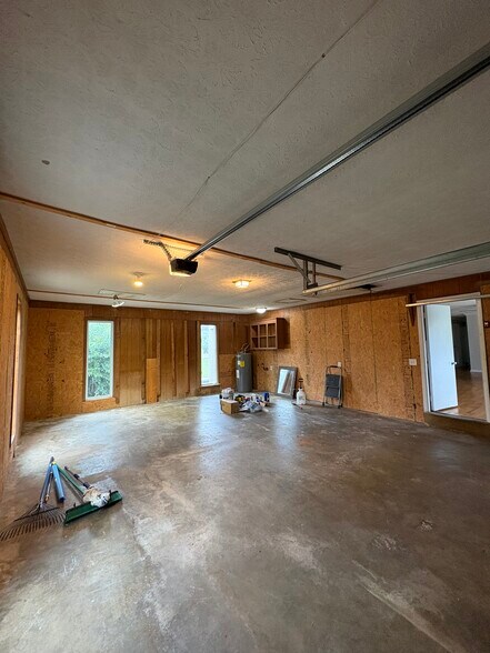 Building Photo - 2605 Yuma Dr