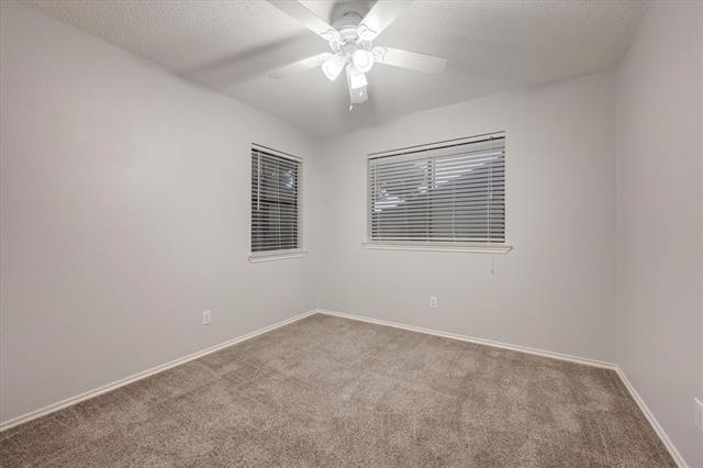 Building Photo - 1504 Ashwood Ln