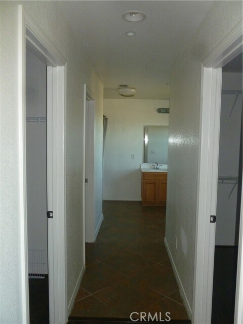 Building Photo - 9349 Golden Lantern Rd